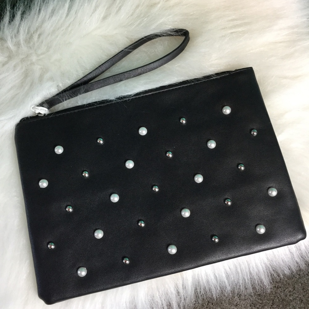 Brand New Oversized Wrislet